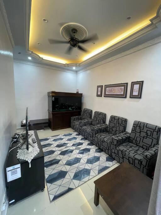 Homestay Shimahjay Telok Mas Melaka Exterior photo