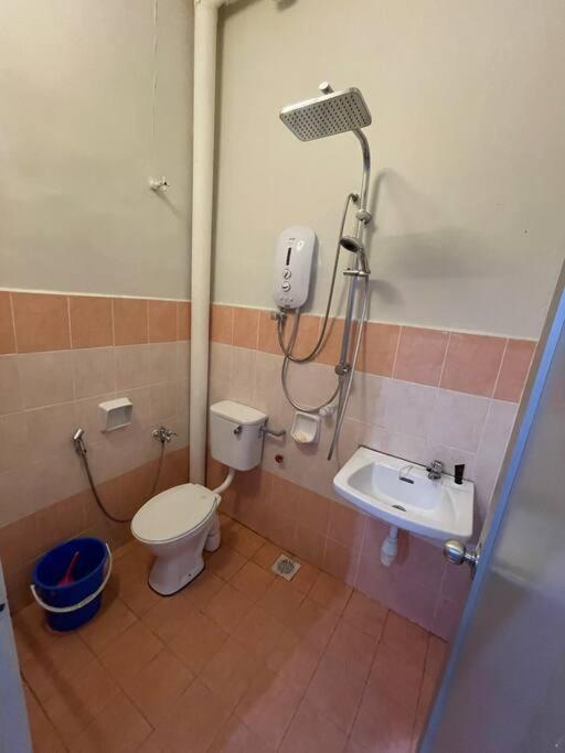 Homestay Shimahjay Telok Mas Melaka Exterior photo