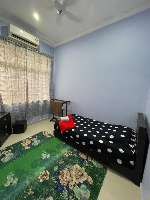 Homestay Shimahjay Telok Mas Melaka Exterior photo